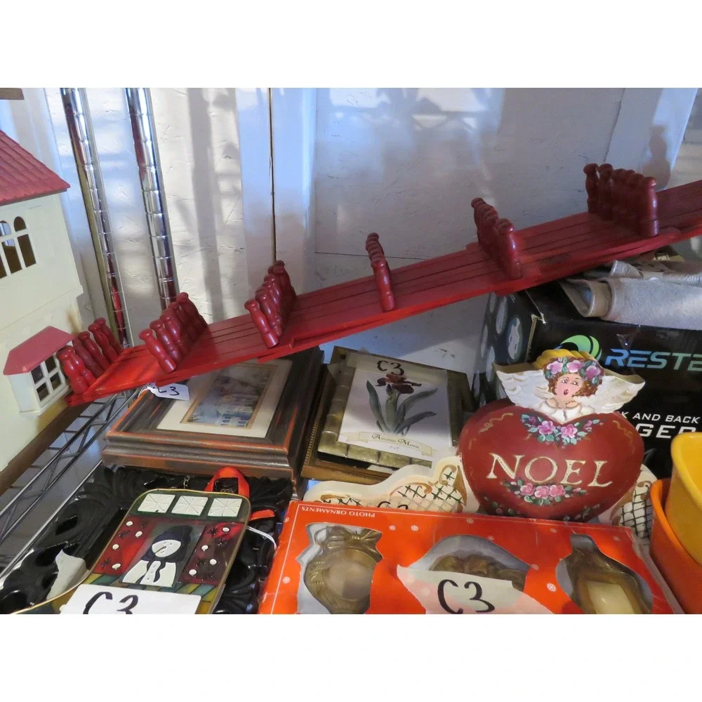 49 RED Vintage Wooden Accordion Peg Rack Wall Mount Hanger Expandable RARE